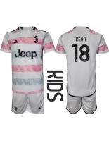 Juventus Moise Kean #18 Venkovní dres pro děti 2023-24 Krátký Rukáv (+ trenýrky)